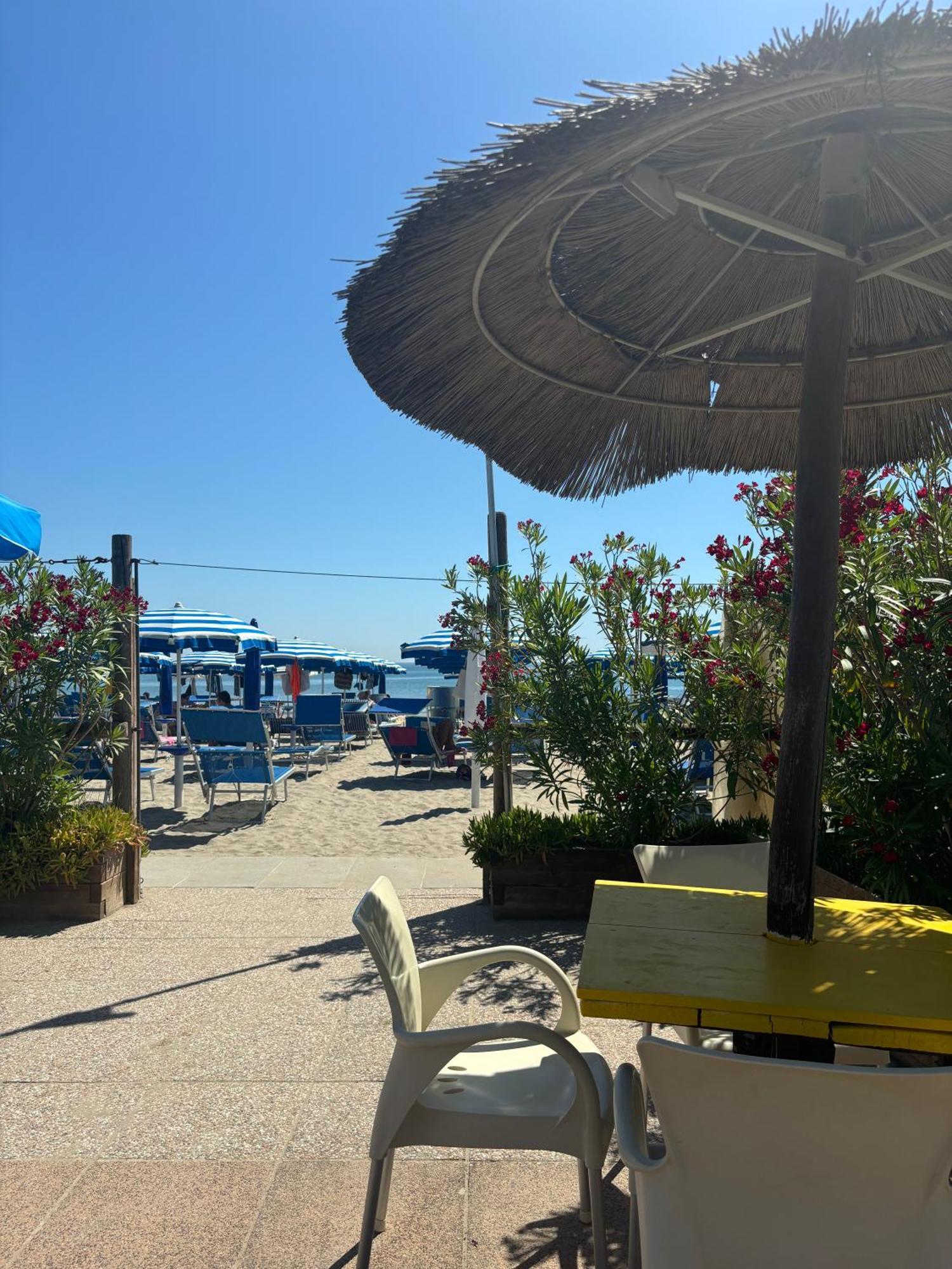 Long Beach Village Residence Sul Mare Spiaggia Privata Inclusa Lido Adriano Dış mekan fotoğraf