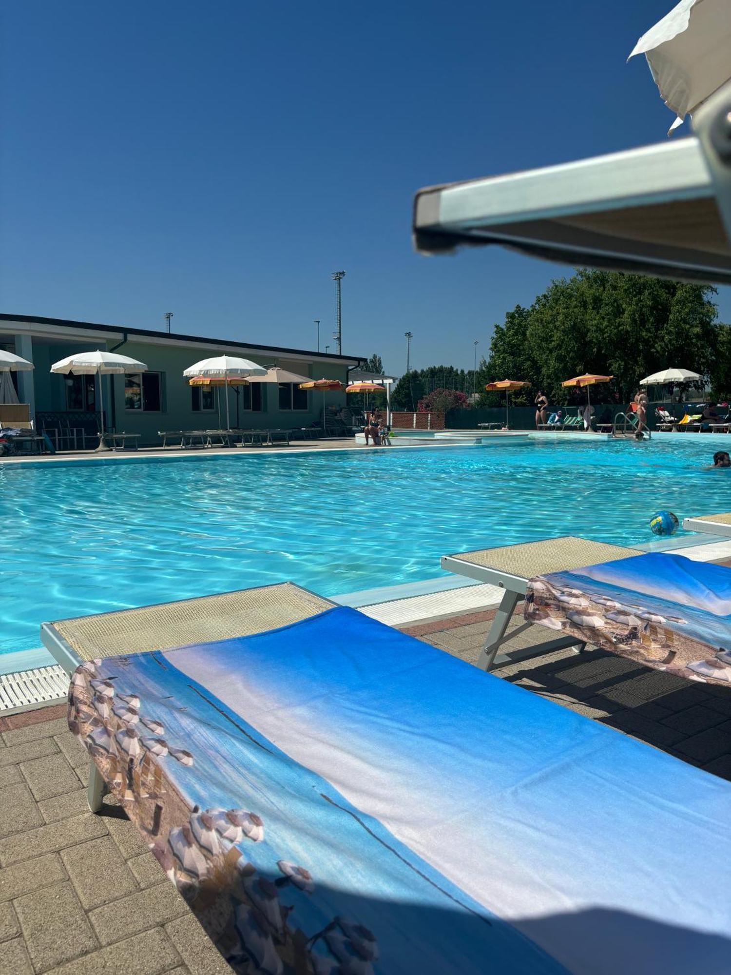 Long Beach Village Residence Sul Mare Spiaggia Privata Inclusa Lido Adriano Dış mekan fotoğraf