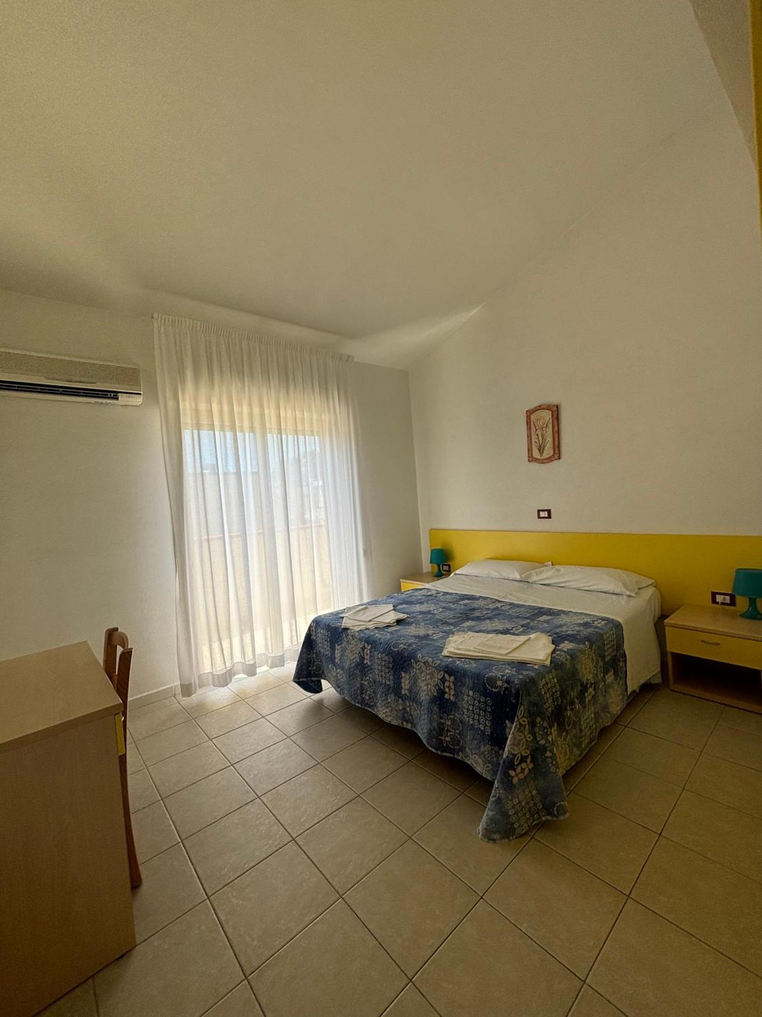Long Beach Village Residence Sul Mare Spiaggia Privata Inclusa Lido Adriano Dış mekan fotoğraf