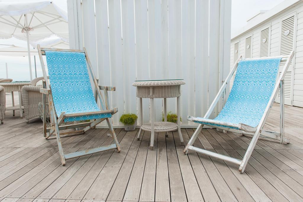 Long Beach Village Residence Sul Mare Spiaggia Privata Inclusa Lido Adriano Dış mekan fotoğraf