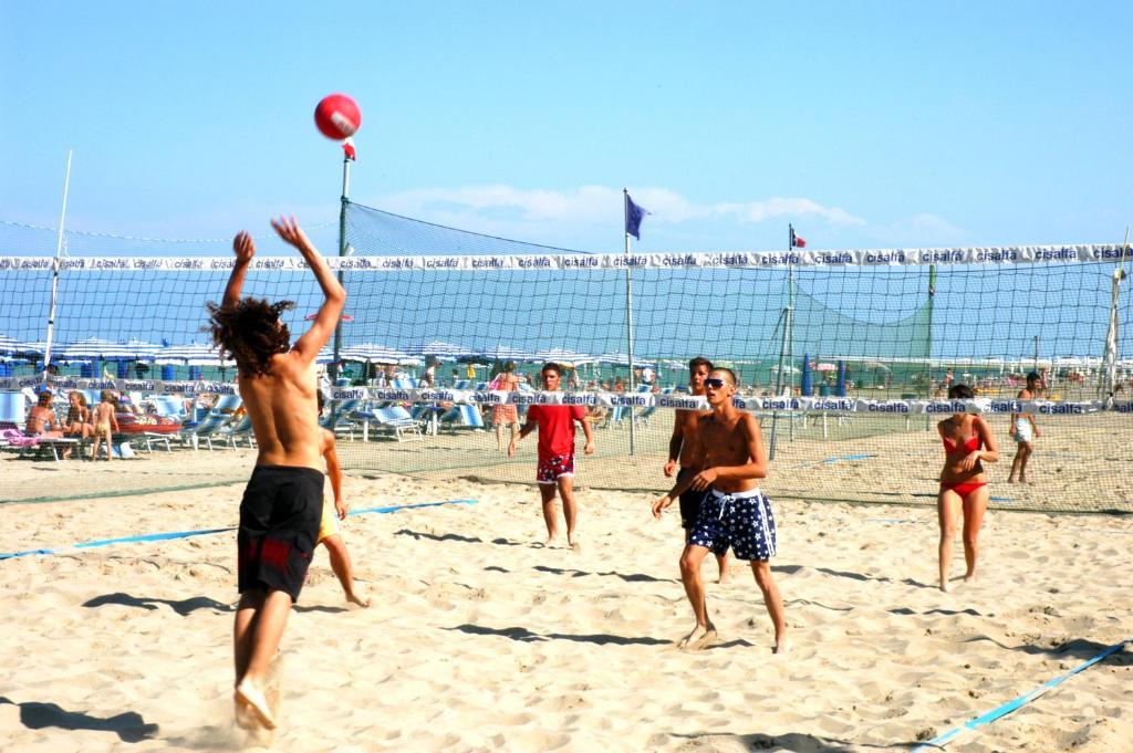 Long Beach Village Residence Sul Mare Spiaggia Privata Inclusa Lido Adriano Oda fotoğraf