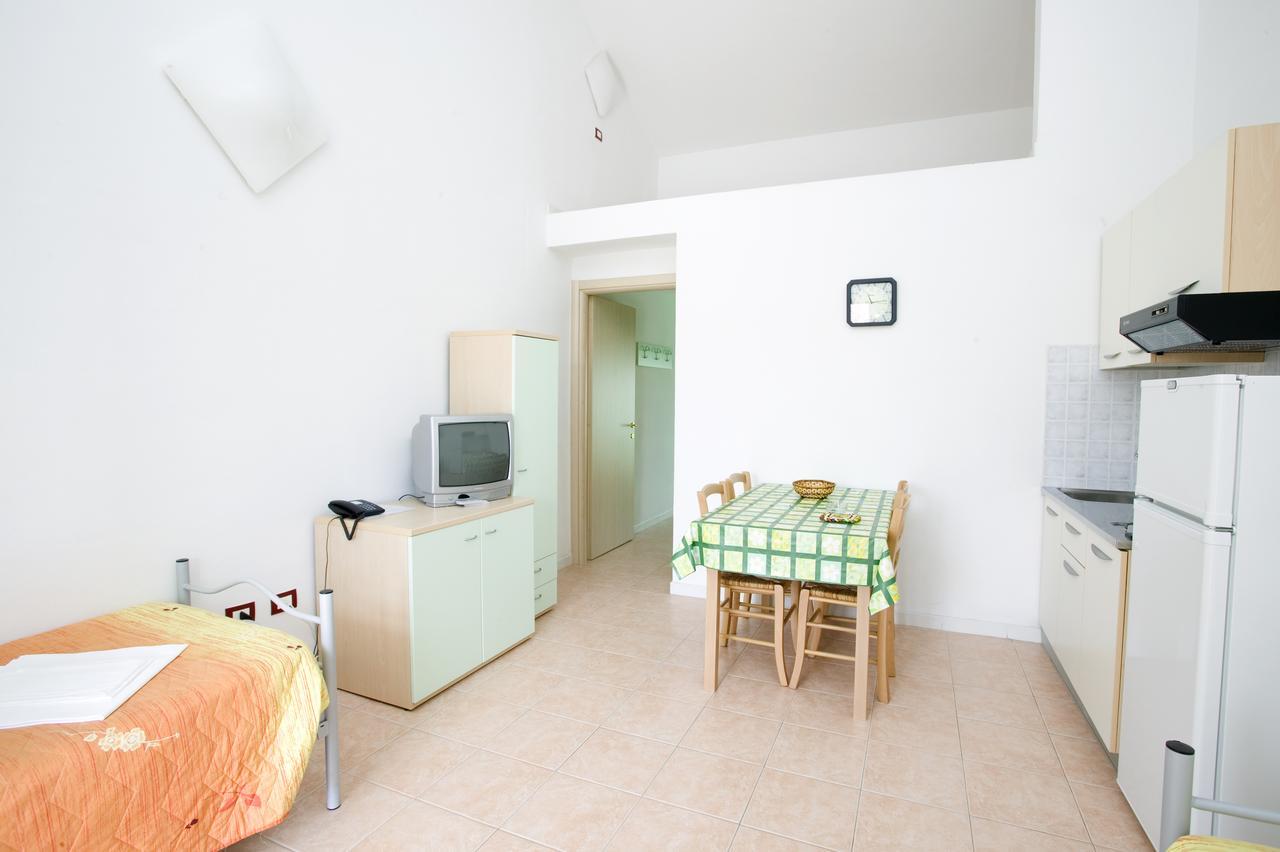 Long Beach Village Residence Sul Mare Spiaggia Privata Inclusa Lido Adriano Dış mekan fotoğraf