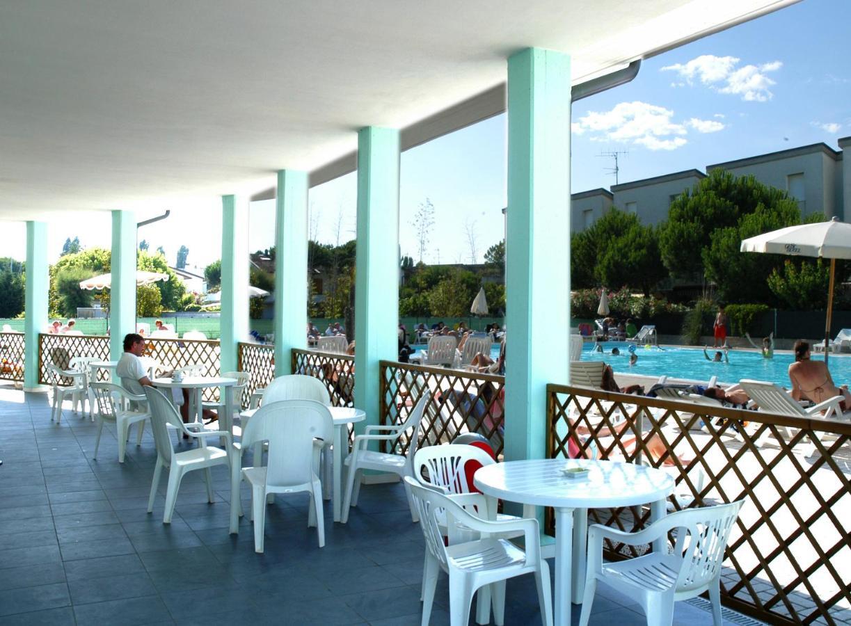 Long Beach Village Residence Sul Mare Spiaggia Privata Inclusa Lido Adriano Oda fotoğraf